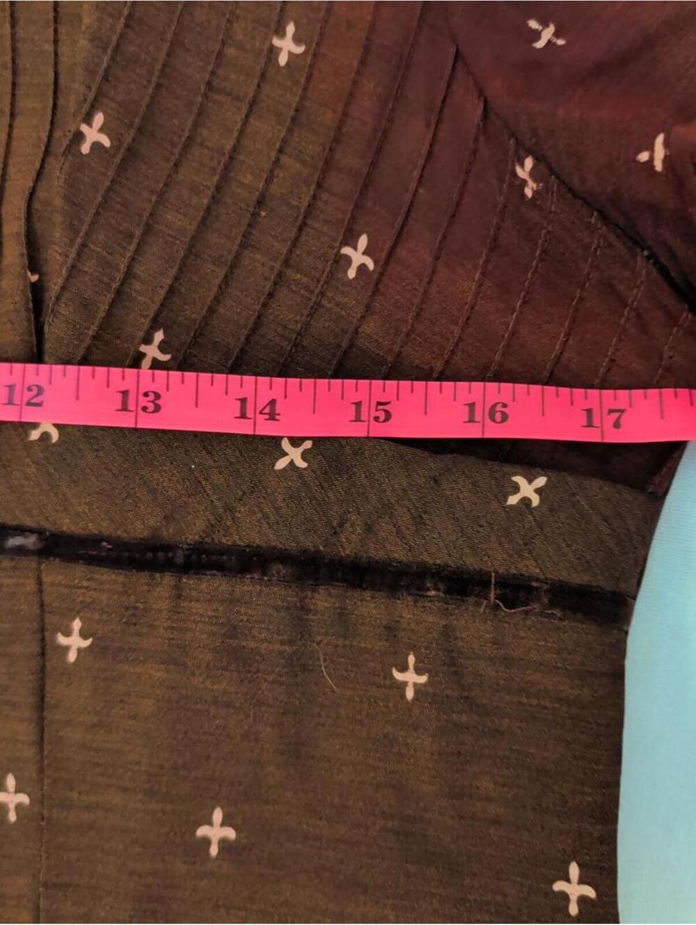 Vintage Tailored  Brown Dress with Pink Cross Pattern and Peter Pan Collar - Picture 8 of 9